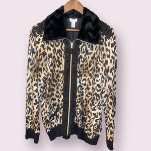 Chico’s Zenergy Sweater w/ Removable Faux Fur Collar in Leopard Print - size XL
